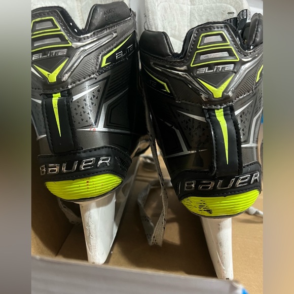 Bauer Elite  Goalie Ice Hockey Skates
 size 7.5.  Fit 2 - Picture 5 of 14